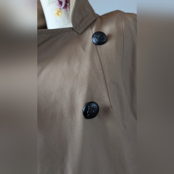 TRENCH Coat - Picture 5 of 5